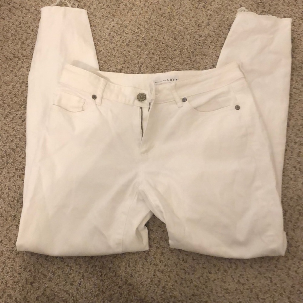 Loft size 4 white raw hem jeans